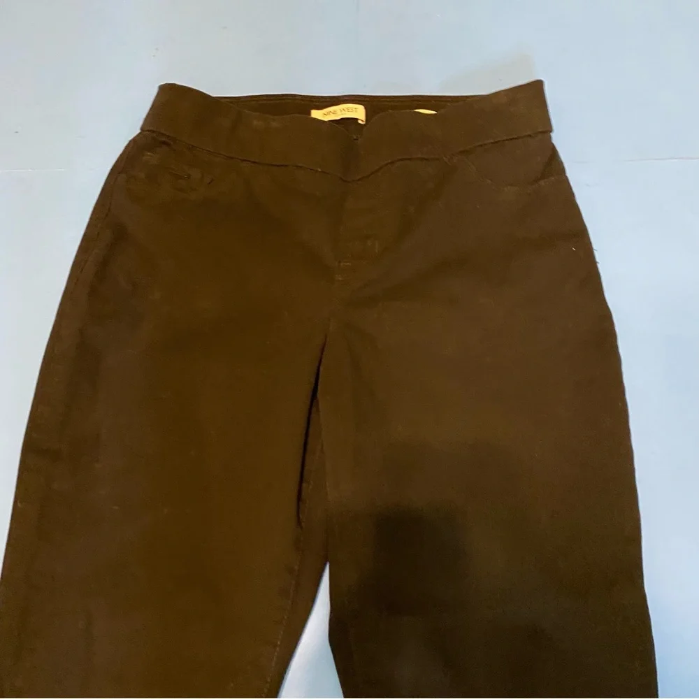 20. Nine West Classic Heidi Pull-On Crop Black Pants - Picture 3 of 8